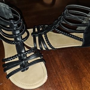 Womens 8.5 black sandals